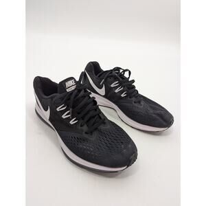 Nike Black and White Athletic Shoes